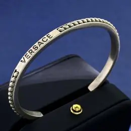 versace bracelets s_12057a4